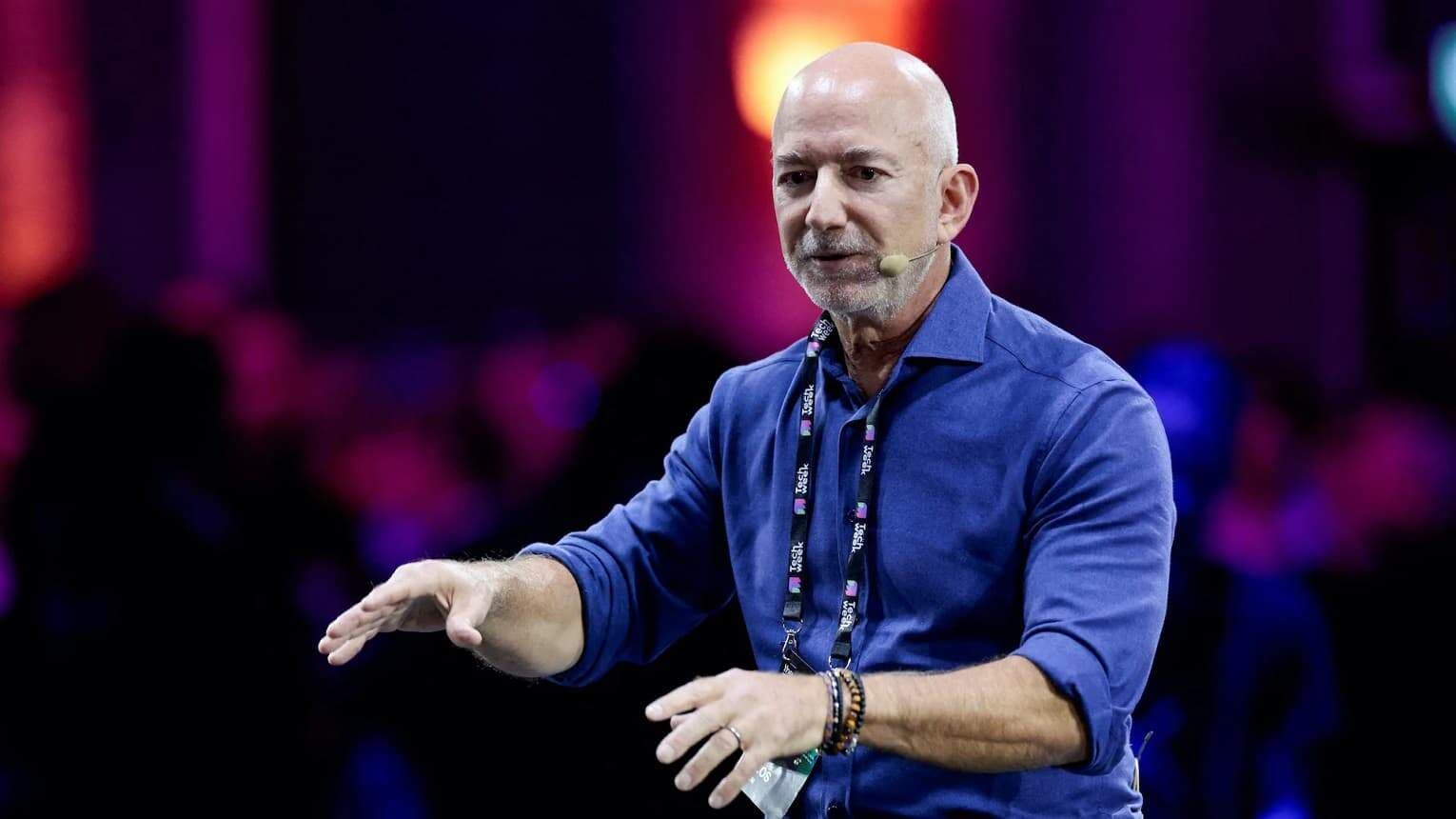 Jeff Bezos Introduces New Artificial Intelligence Venture Project Prometheus